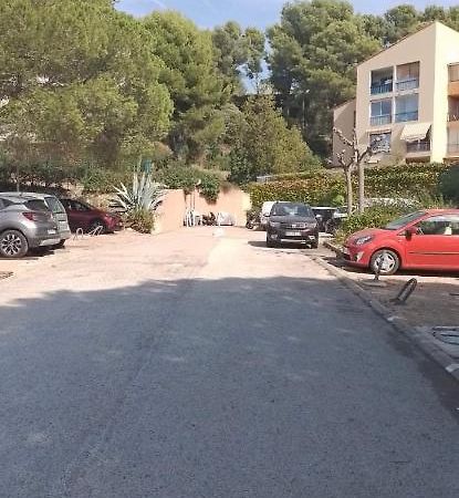 A La Semaine Ou Au Jour / Location Studio Meuble 30M² La Ciotat Dış mekan fotoğraf
