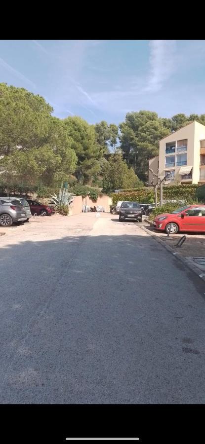A La Semaine Ou Au Jour / Location Studio Meuble 30M² La Ciotat Dış mekan fotoğraf